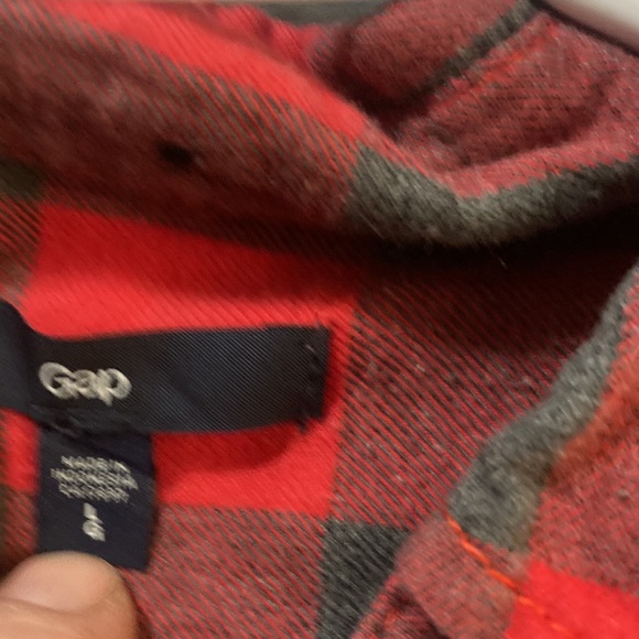 Gap red and grey button up shirt - Picture 3 of 4